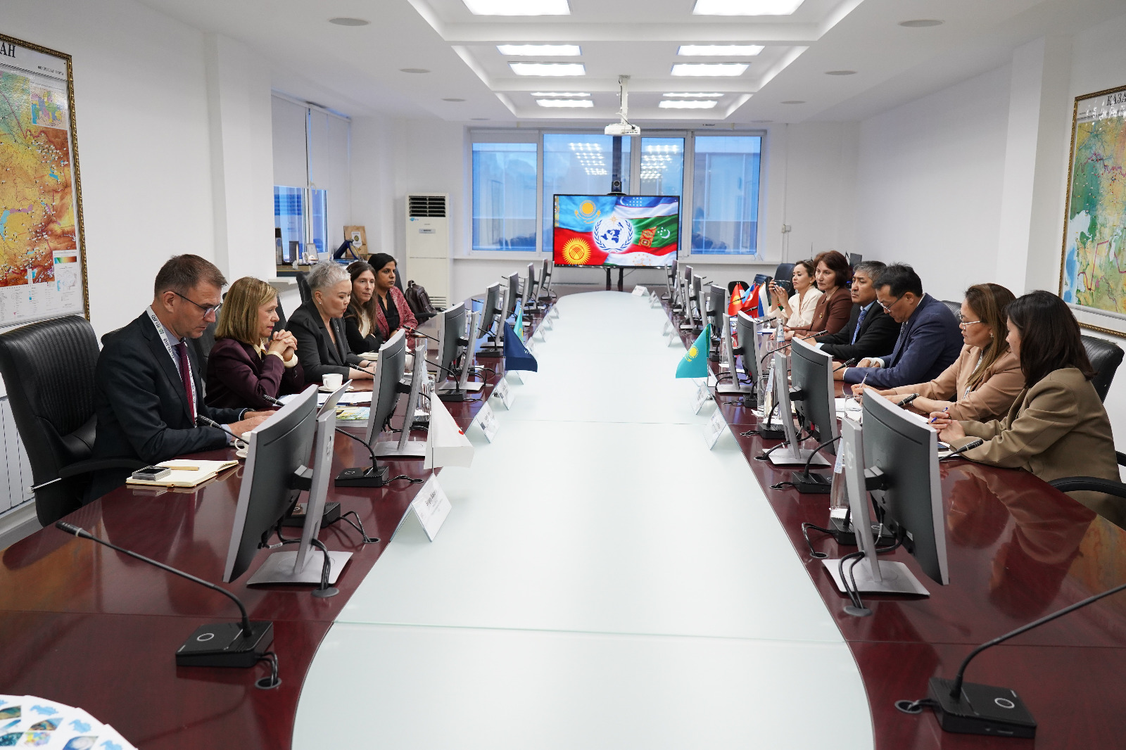 Генеральный директор Казгидромет Алимбаева Данара Кизатовна провела двустороннюю встречу с Генеральным секретарем Всемирной метеорологической организации Селеста Сауло