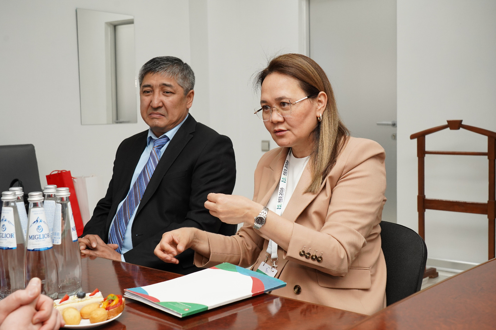 Danara Kizatovna Alimbayeva, General Director of Kazhydromet, held a bilateral meeting with Igor Anatolyevich Shumakov, Head of the Federal Service for Hydrometeorology and Environmental Monitoring of the Russian Federation