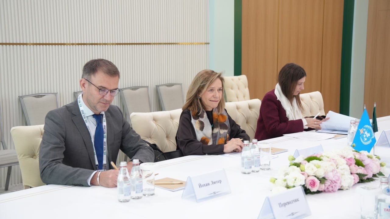 Дүниежүзілік метеорологиялық ұйымының Бас хатшысы Селеста Сауло Экология министрі Ерлан Нысанбаевпен кездесті